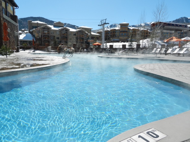 Grand Summit Hotel pool